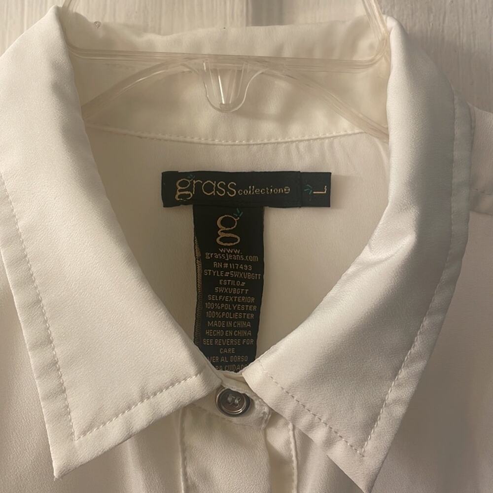Grass Collections button down blouse - Picture 9 of 11